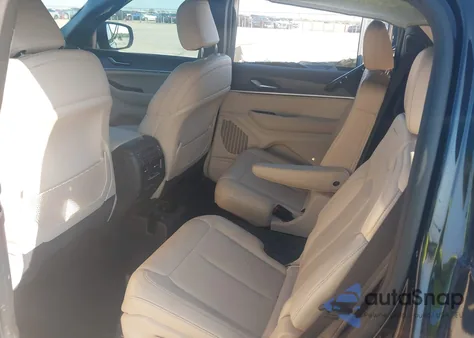 2023 Jeep Grand Cherokee L Limited 4X2 from USA, damaged, VIN 1C4RJJBG5P8843658